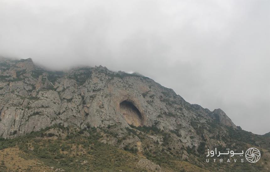 غار اسپهبد خورشید مازندران در مه